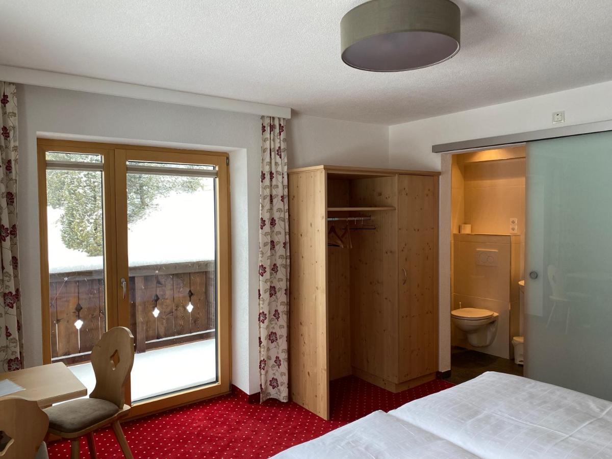 Pension Kandaharblick Pettneu am Arlberg Exterior foto