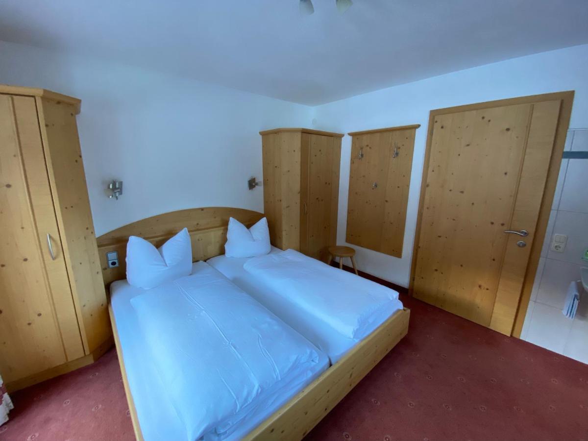 Pension Kandaharblick Pettneu am Arlberg Exterior foto